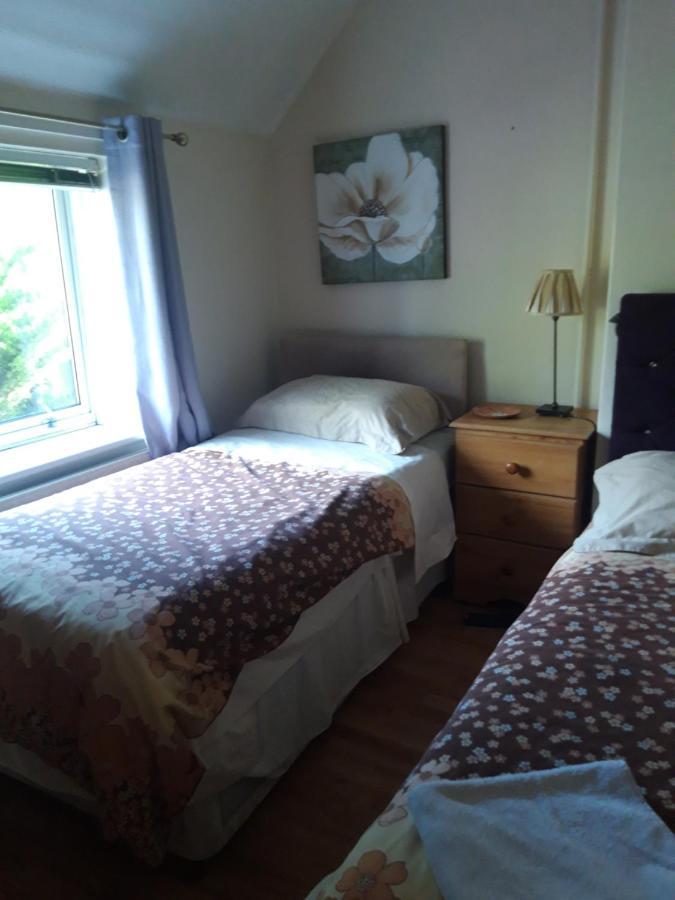 61 Apartment Уинчестър Екстериор снимка
